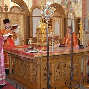 Владика Василій здійснив Чин умивання ніг в Катедральному Соборі
