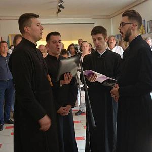 Преосвященний єпископ Василь(Івасюк) поблагословив відкриття виставки “Мистецький Собор” у Коломиї