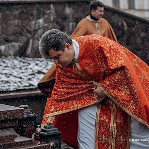 Колектив радіо "Дзвони" вшанував пам’ять свого засновника в Коломиї