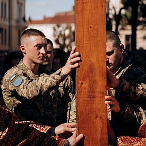 Хресна дорога по місту!