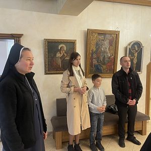 Мільйони дітей моляться разом!