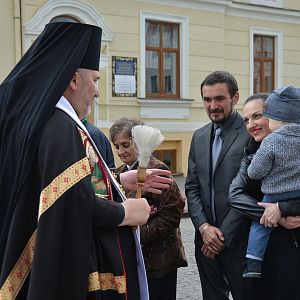 Владика Василій звершив богослужіння Великої Суботи та освятив паску