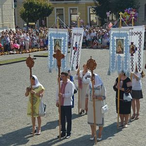 В день Преображення Господнього та п’яту річницю освячення собору святкові урочистості очолив владика Василь(Івасюк)