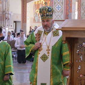 “Святий Дух – це світло, яке допомагає знайти правду житті”, – владика Василь (Івасюк) в свято П’ятидесятниці