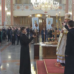 У Неділю Всепрощення кир Василій (Івасюк) очолив Літургію в Катедральному соборі м.Коломия