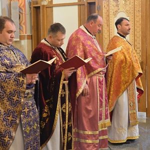 Владика Василій здійснив Чин умивання ніг в Катедральному Соборі