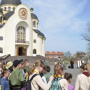 Владика Василій привітав пластунів із 106-ю річницею