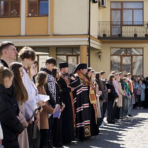 Хресна дорога для учнів та вчителів!