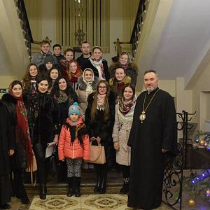 Зі щедрівками до єпархії