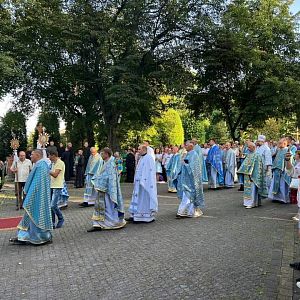 Піша проща до Зарваниці!