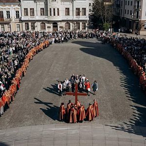 Хресна дорога по місту!