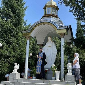 Проща до Зарваниці!