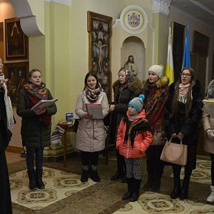Зі щедрівками до єпархії