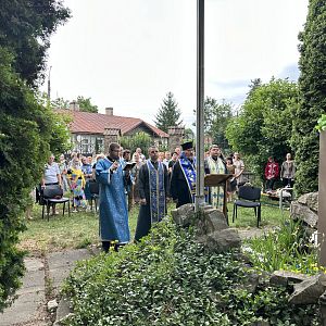Молебень до Пресвятої Богородиці!