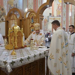 Відновлення хресних обіт у Катедральному соборі