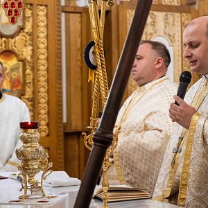 Святкова Літургія!