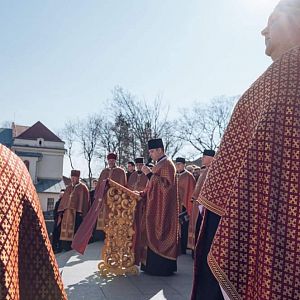 Хресна дорога по місту!