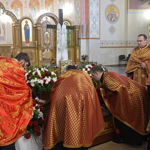 “Облишмо сьогодні всі турботи, проблеми і образи, бо Христос воскрес!”,- владика Василій (Івасюк)