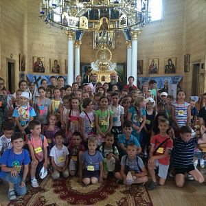 Юні паломники у Погоні