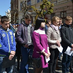 У Коломиї відбулась Хресна хода для молоді