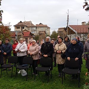 Молебень до Пресвятої Богородиці!