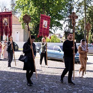Вечірня з виставленням Плащаниці!
