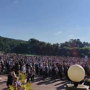Проща до Зарваниці