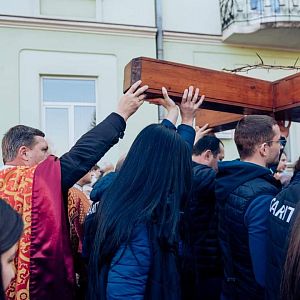 Хресна дорога по місту!