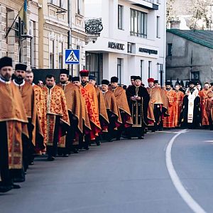 Хресна дорога по місту!