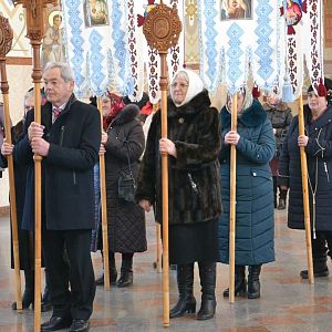 Митрополит Володимир привітав владику Василія з іменинами