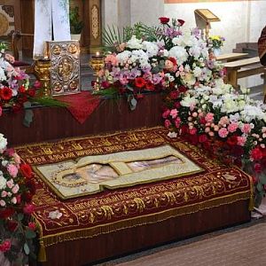 Вечірня із виставленням Плащаниці