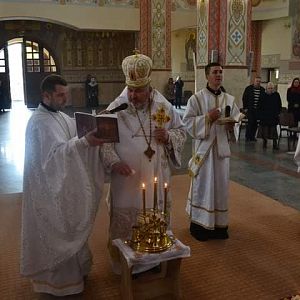 Богослужіння Великої Суботи
