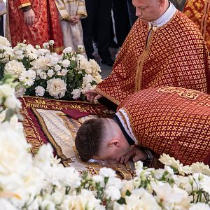 Вечірня з виставленням Плащаниці!