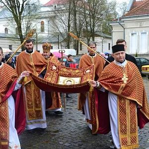Вечірня із виставленням Плащаниці