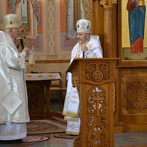 Митрополит Володимир привітав владику Василія з іменинами