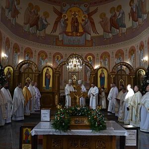 Митрополит Володимир привітав владику Василія з іменинами