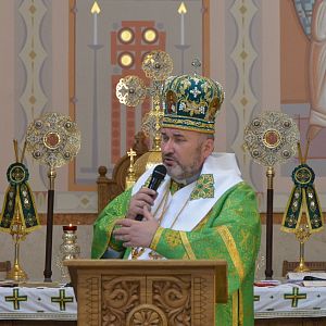 “Святий Дух – це світло, яке допомагає знайти правду житті”, – владика Василь (Івасюк) в свято П’ятидесятниці