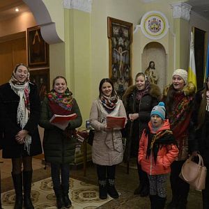 Зі щедрівками до єпархії