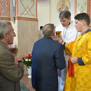 “Облишмо сьогодні всі турботи, проблеми і образи, бо Христос воскрес!”,- владика Василій (Івасюк)