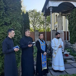 Молебень до Пресвятої Богородиці