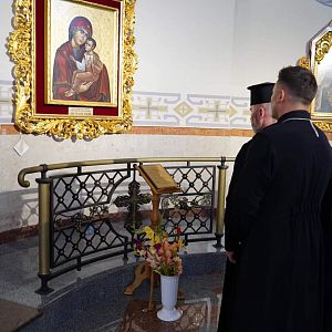 Вітаємо вдома владику!