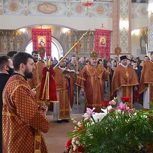 Вечірня із виставленням Плащаниці